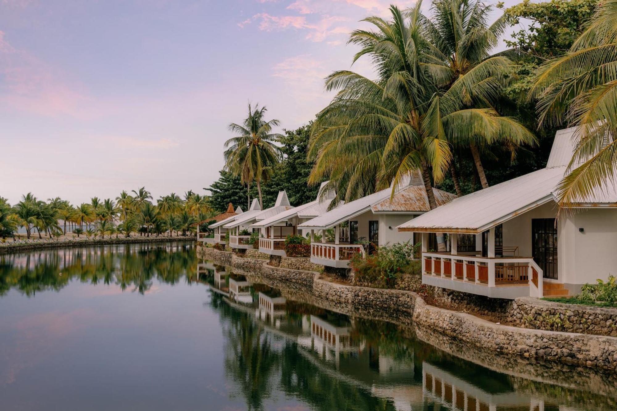 Golden Sands Destination Resorts Daanbantayan Eksteriør billede